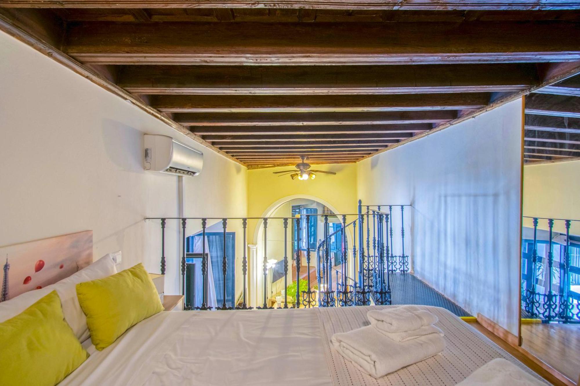 Precioso Duplex Estilo Sevillano En Pleno Centro *